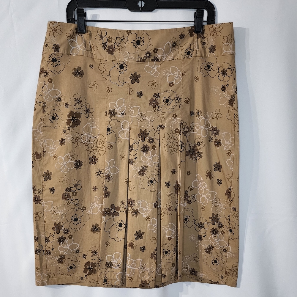 Pretty Girl skirts size XL